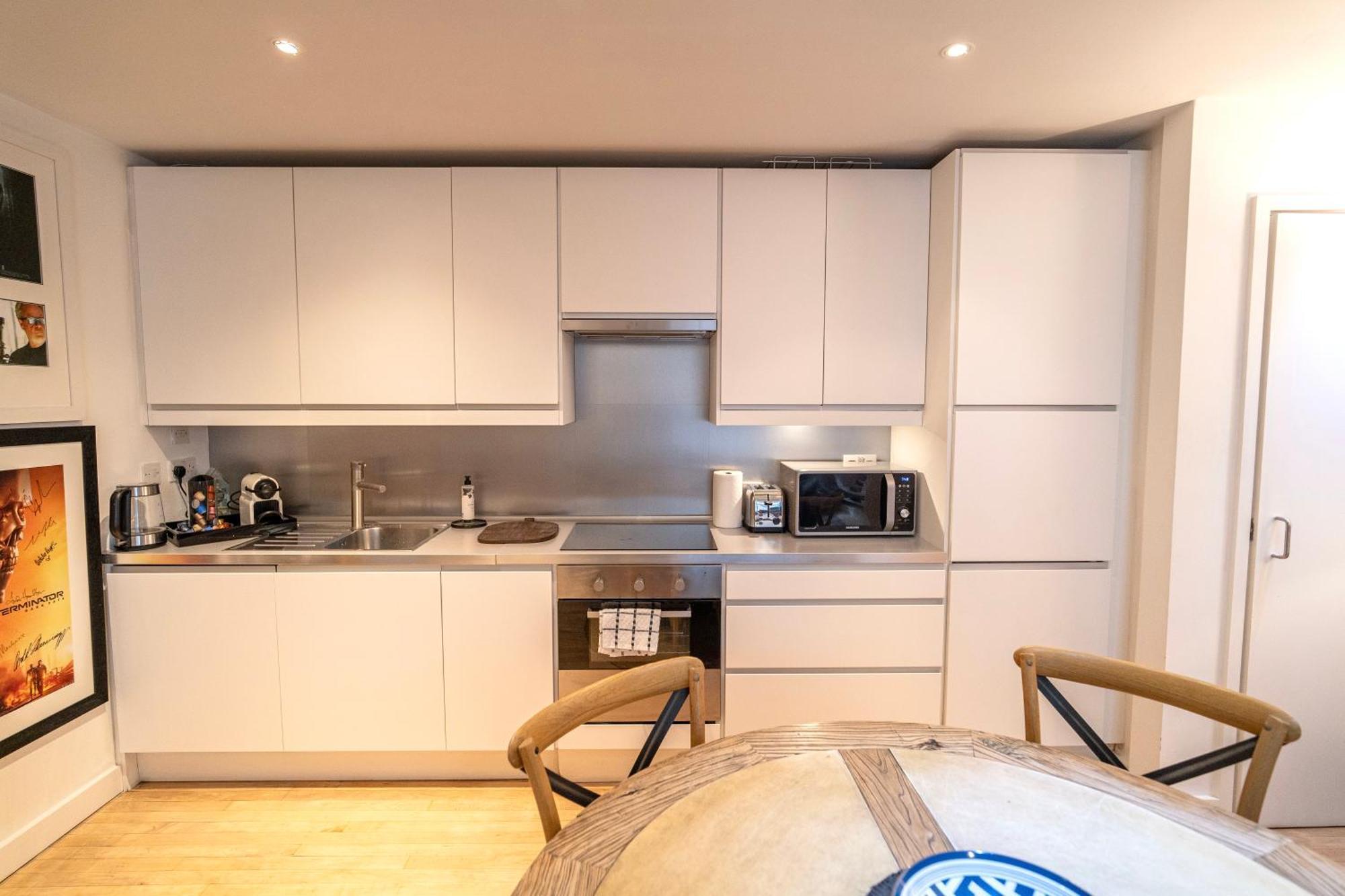 Spacious West End Duplex Apartment, W1 Central London Exterior photo